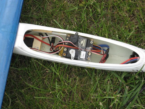 lektuvas 0616 003res.jpg