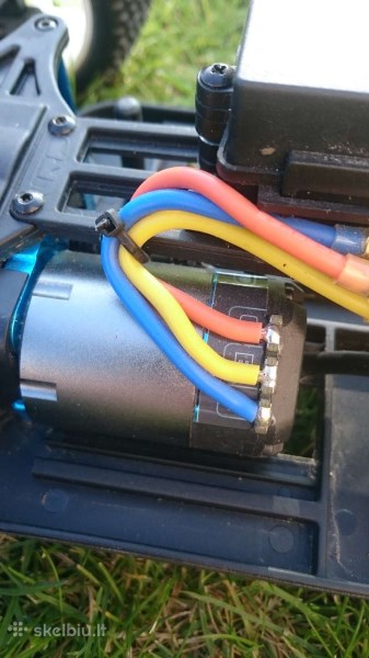 elektrinis-automodelis (9).jpg