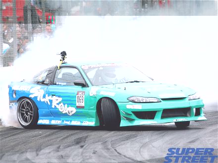 130_0707_19_z+formula_d_round_one+nissan_s13_drift_car.jpg